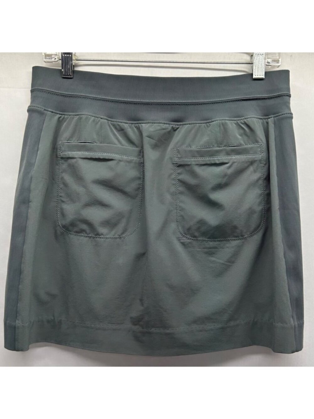 ATHLETA Soho Skort Women's 6 Green Pockets Active - Picture 3 of 14